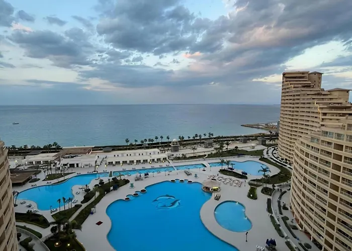 Porto Pyramids Royal Panoramic View Apartment